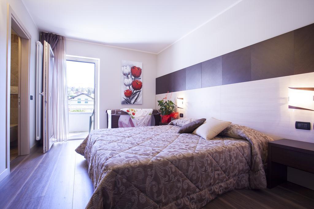 Hotel Vittoria Folgaria Exteriör bild