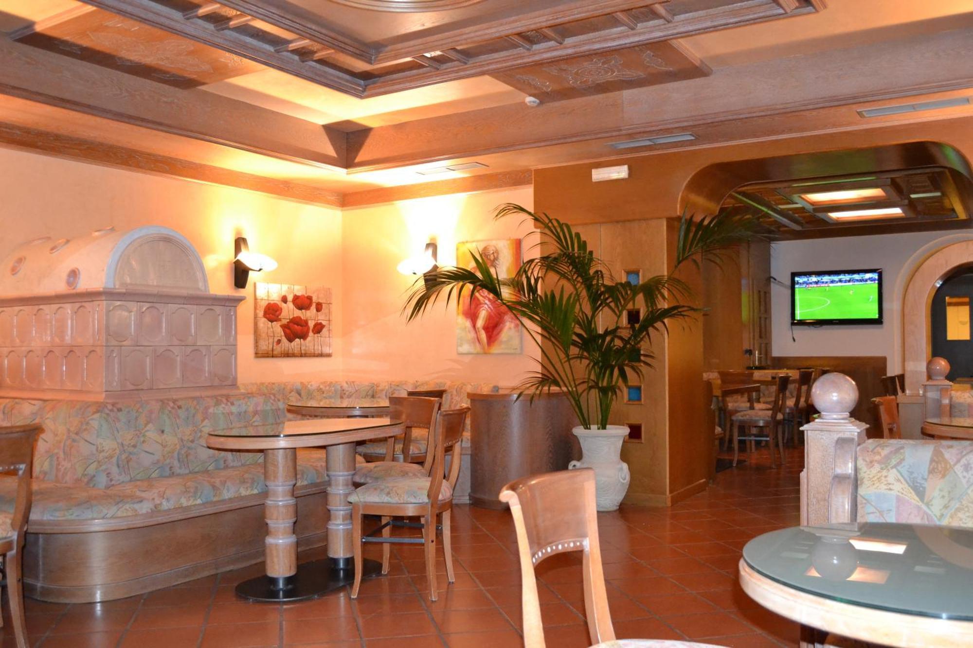 Hotel Vittoria Folgaria Exteriör bild