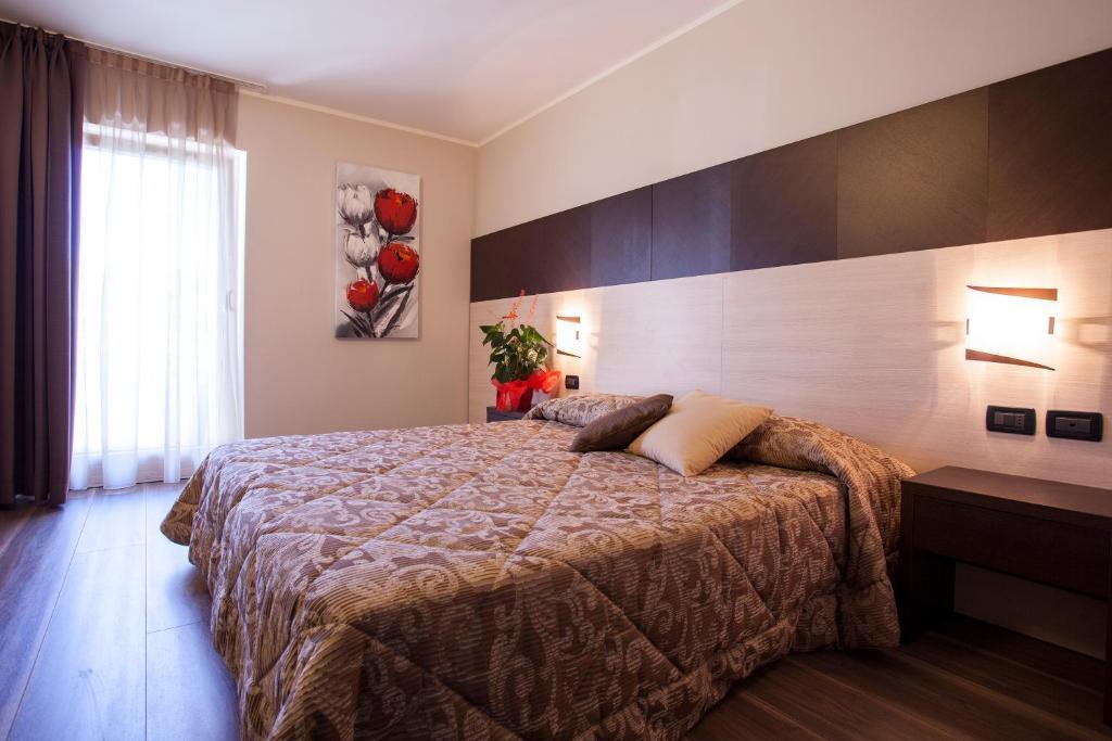 Hotel Vittoria Folgaria Rum bild
